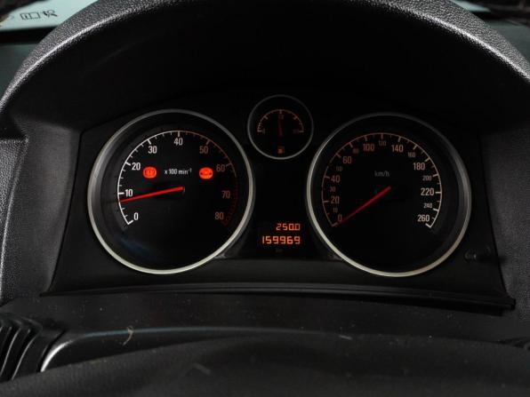 Opel Astra H Рестайлинг с пробегом 2013 года, цена 880 000 рублей, 159969 км, седан, Автокод Объявления