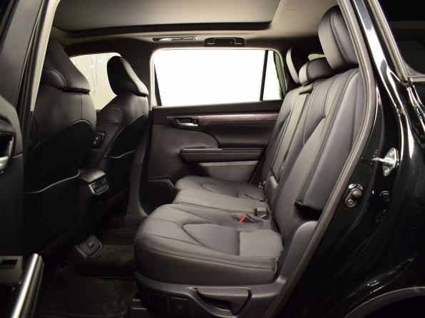 Toyota Highlander IV (XU70) с пробегом 2026 года, цена 5 199 995 рублей, 26 км, внедорожник, Автокод Объявления