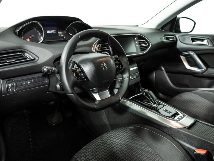 Peugeot 308 II Рестайлинг Санкт-Петербург  - изображение 12