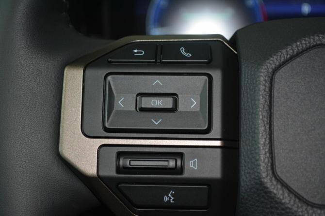 Toyota Land Cruiser Prado 250 Series с пробегом 2024 года, цена 12 380 000 рублей, 36 км, внедорожник, Автокод Объявления