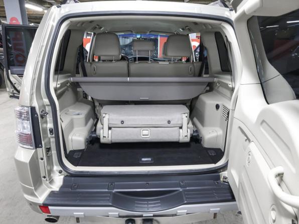 Mitsubishi Pajero IV Рестайлинг 2 с пробегом 2017 года, цена 3 249 000 рублей, 85528 км, внедорожник, Автокод Объявления