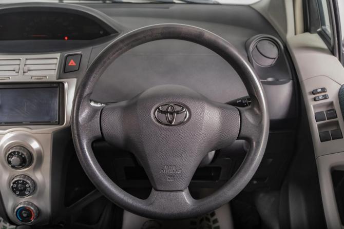 Toyota Vitz II (XP90) с пробегом 2005 года, цена 499 000 рублей, 203000 км, хэтчбек, Автокод Объявления