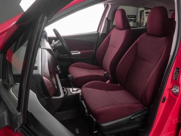 Toyota Vitz III (XP130) Рестайлинг с пробегом 2015 года, цена 869 000 рублей, 100946 км, хэтчбек, Автокод Объявления