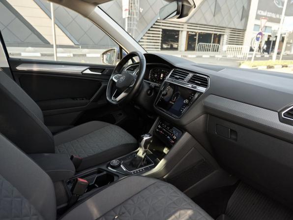 Volkswagen Tiguan II Рестайлинг с пробегом 2021 года, цена 3 068 000 рублей, 140095 км, внедорожник, Автокод Объявления