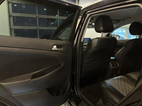Hyundai Tucson III Рестайлинг с пробегом 2018 года, цена 1 990 000 рублей, 161329 км, внедорожник, Автокод Объявления