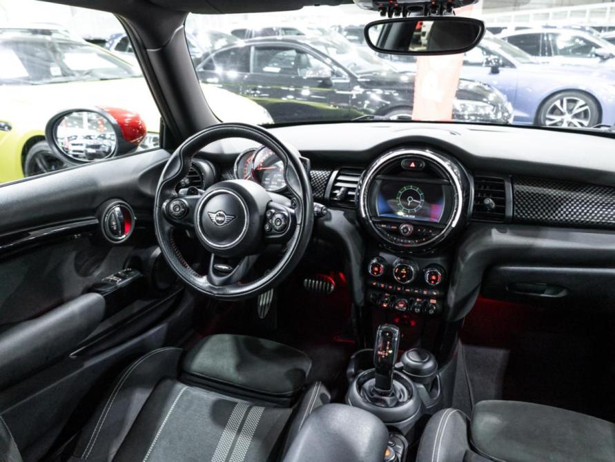Mini Hatch III (F55/F56) Рестайлинг Санкт-Петербург  - изображение 15