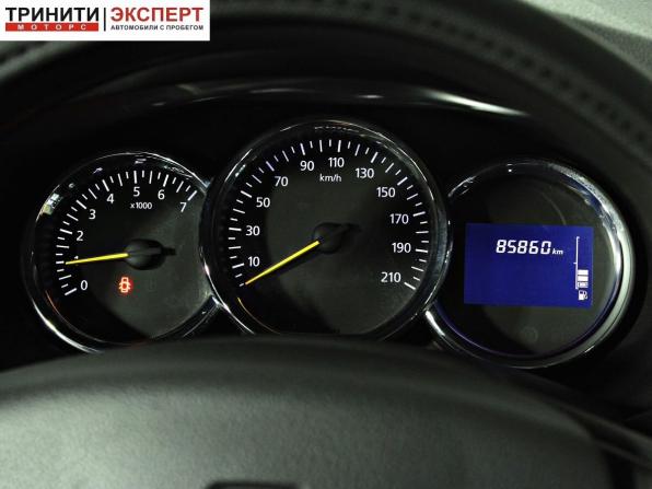 Renault Sandero II с пробегом 2018 года, цена 997 000 рублей, 85859 км, хэтчбек, Автокод Объявления