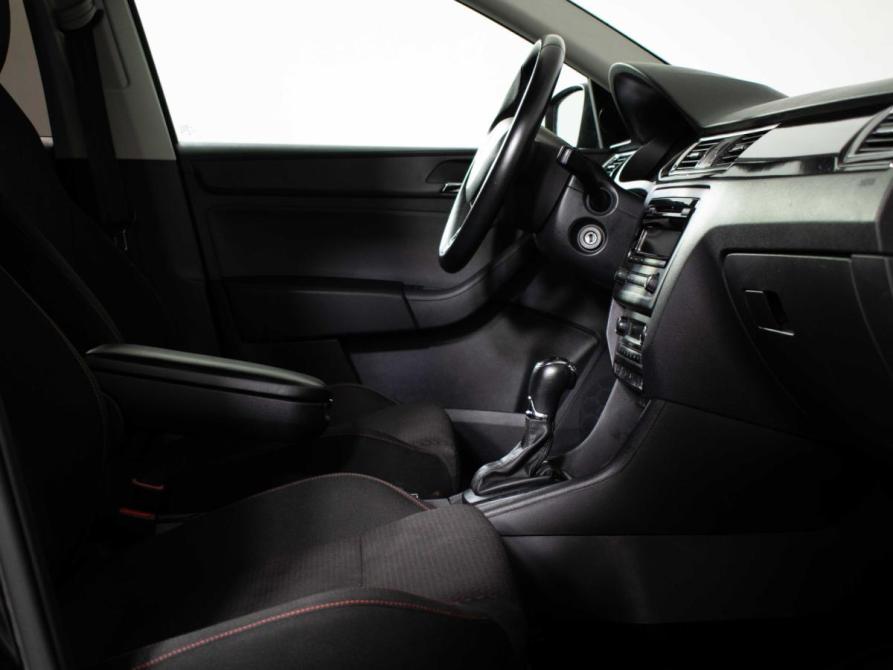 Skoda Rapid I Москва  - изображение 10