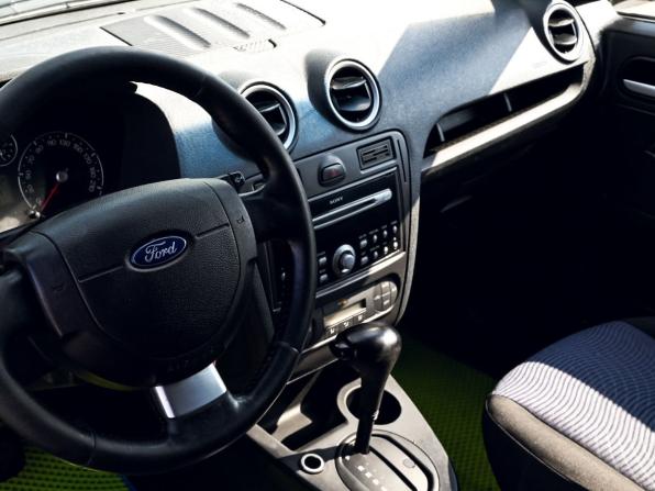 Ford Fusion I Рестайлинг с пробегом 2007 года, цена 438 000 рублей, 313330 км, хэтчбек, Автокод Объявления