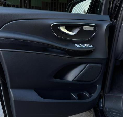 Mercedes-Benz V-Класс III (W447) Рестайлинг с пробегом 2021 года, цена 5 990 000 рублей, 81200 км, минивэн, Автокод Объявления