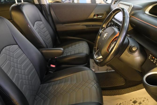 Toyota Sienta II Рестайлинг с пробегом 2020 года, цена 1 629 000 рублей, 61245 км, компактвэн, Автокод Объявления