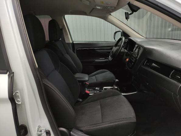 Mitsubishi Outlander III Рестайлинг 3 с пробегом 2018 года, цена 1 780 000 рублей, 135000 км, внедорожник, Автокод Объявления