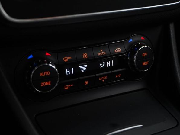 Mercedes-Benz CLA I (C117 X117) с пробегом 2015 года, цена 2 149 077 рублей, 66751 км, седан, Автокод Объявления