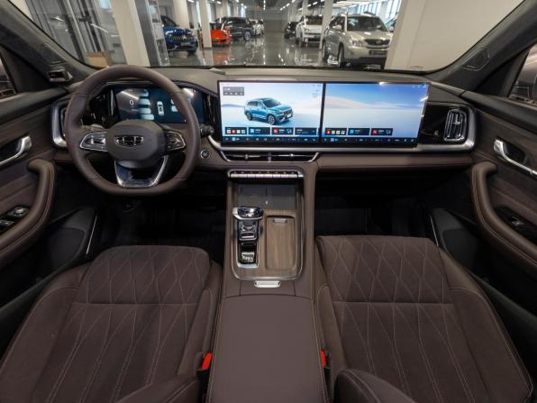 Geely Monjaro I Рестайлинг 2 с пробегом 2025 года, цена 4 200 000 рублей, 21 км, внедорожник, Автокод Объявления