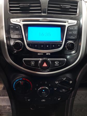 Hyundai Solaris I с пробегом 2011 года, цена 720 000 рублей, 155000 км, седан, Автокод Объявления