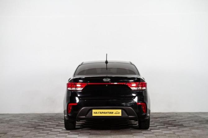 Kia Rio IV с пробегом 2018 года, цена 1 299 000 рублей, 87500 км, седан, Автокод Объявления