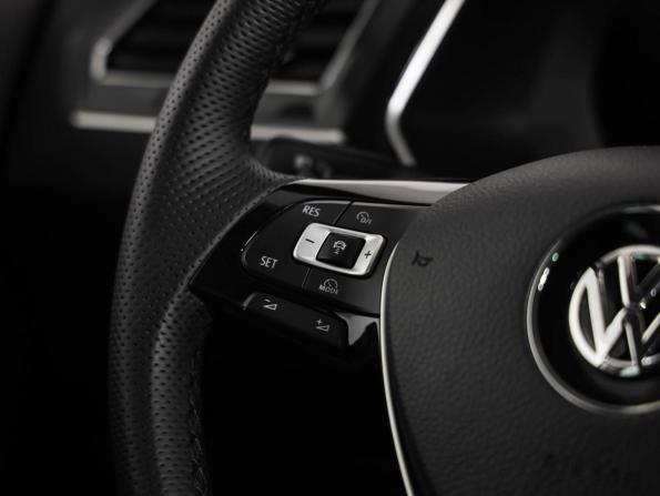 Volkswagen Tiguan II с пробегом 2017 года, цена 2 299 000 рублей, 164630 км, внедорожник, Автокод Объявления