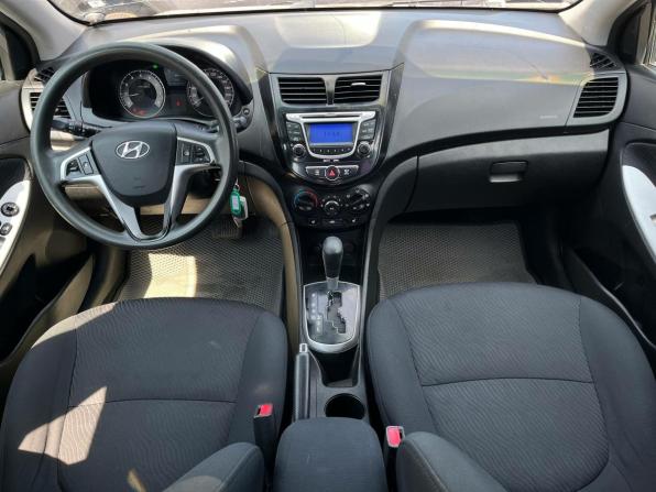 Hyundai Solaris I с пробегом 2013 года, цена 590 240 рублей, 197505 км, седан, Автокод Объявления