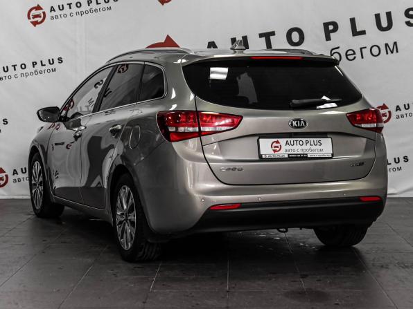 Kia Ceed II Рестайлинг с пробегом 2017 года, цена 1 559 000 рублей, 116840 км, универсал, Автокод Объявления