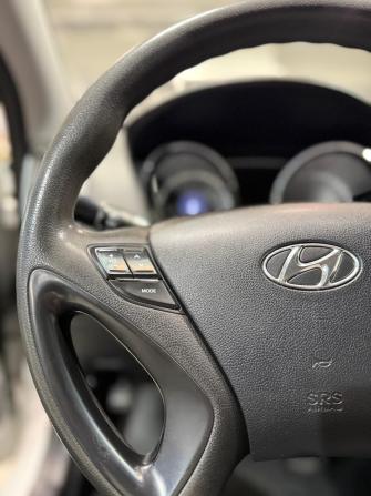 Hyundai Sonata VI (YF) с пробегом 2012 года, цена 1 239 000 рублей, 193449 км, седан, Автокод Объявления