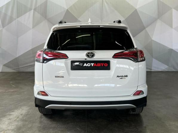 Toyota RAV4 IV (XA40) Рестайлинг с пробегом 2016 года, цена 2 660 000 рублей, 195360 км, внедорожник, Автокод Объявления