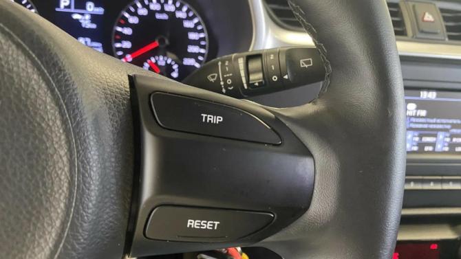 Kia Rio IV Рестайлинг с пробегом 2021 года, цена 1 760 000 рублей, 83200 км, хэтчбек, Автокод Объявления