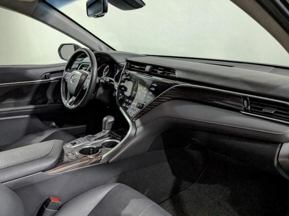 Toyota Camry VIII (XV70) с пробегом 2020 года, цена 2 890 000 рублей, 113982 км, седан, Автокод Объявления