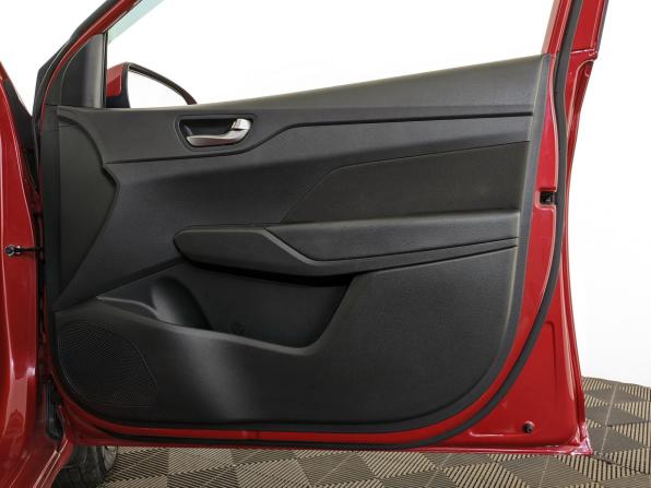 Hyundai Solaris II Рестайлинг с пробегом 2021 года, цена 1 650 000 рублей, 64845 км, седан, Автокод Объявления