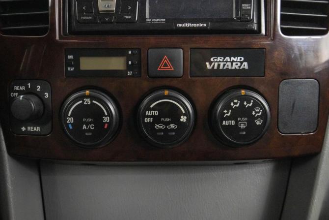 Suzuki Grand Vitara I Рестайлинг с пробегом 2004 года, цена 599 000 рублей, 278123 км, внедорожник, Автокод Объявления