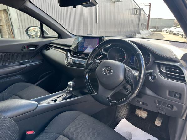 Toyota C-HR I с пробегом 2017 года, цена 1 600 000 рублей, 146248 км, внедорожник, Автокод Объявления