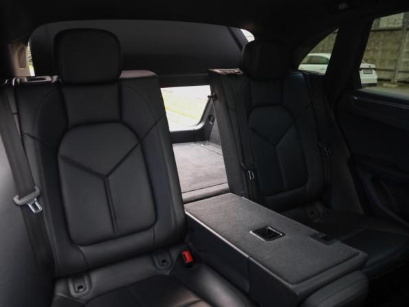 Porsche Macan I Рестайлинг 2 с пробегом 2021 года, цена 5 999 000 рублей, 90927 км, внедорожник, Автокод Объявления