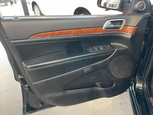 Jeep Grand Cherokee IV (WK2) с пробегом 2012 года, цена 1 337 700 рублей, 204143 км, внедорожник, Автокод Объявления