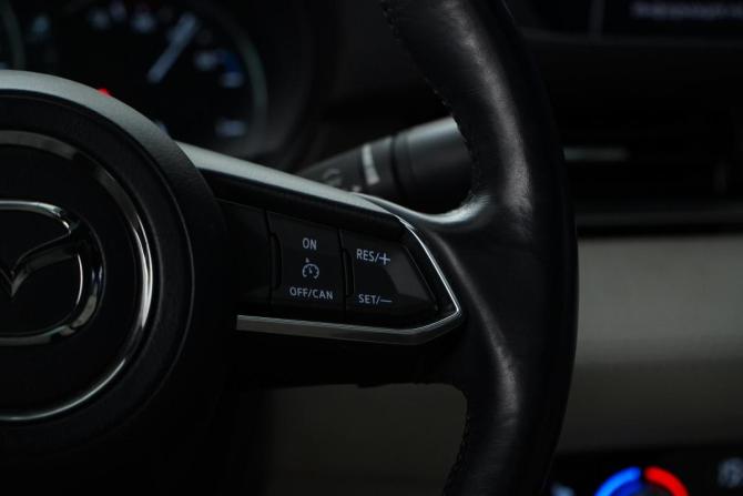 Mazda 6 III (GJ) Рестайлинг 2 с пробегом 2018 года, цена 2 075 077 рублей, 131956 км, седан, Автокод Объявления