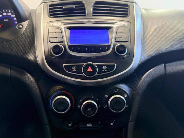 Hyundai Solaris I Рестайлинг с пробегом 2014 года, цена 849 000 рублей, 183861 км, хэтчбек, Автокод Объявления
