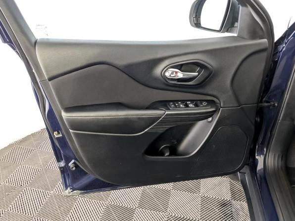 Jeep Cherokee V (KL) с пробегом 2014 года, цена 1 925 000 рублей, 71060 км, внедорожник, Автокод Объявления