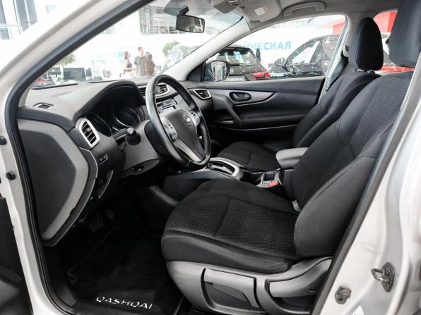Nissan Qashqai II с пробегом 2018 года, цена 1 770 000 рублей, 112252 км, внедорожник, Автокод Объявления