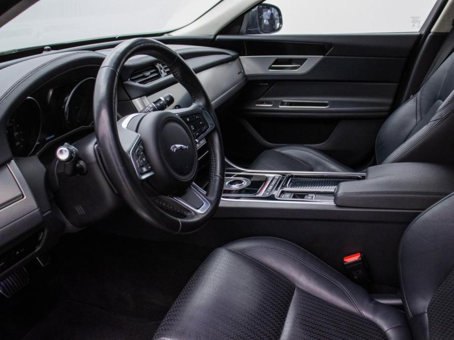 Jaguar XF II Москва  - изображение 10