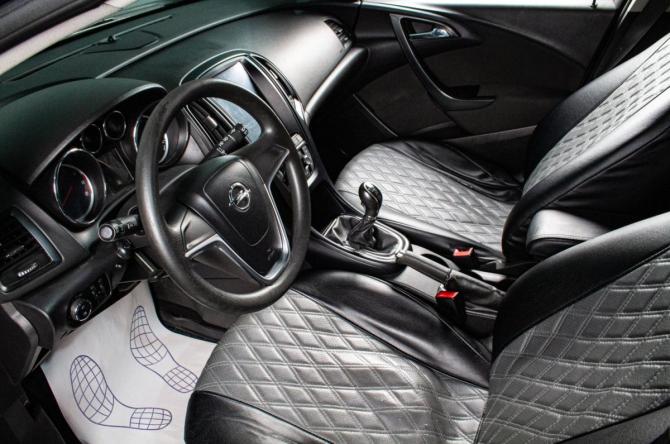 Opel Astra J с пробегом 2010 года, цена 599 000 рублей, 136000 км, хэтчбек, Автокод Объявления