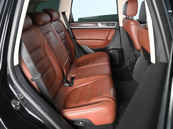 Volkswagen Touareg II Рестайлинг с пробегом 2017 года, цена 3 180 000 рублей, 222969 км, внедорожник, Автокод Объявления