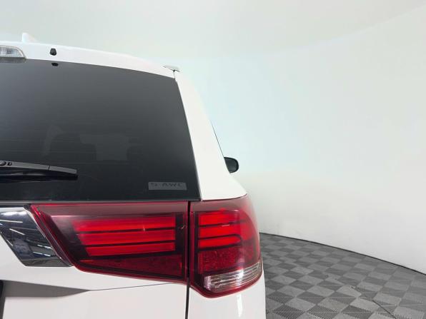 Mitsubishi Outlander III Рестайлинг 3 с пробегом 2020 года, цена 2 299 000 рублей, 95000 км, внедорожник, Автокод Объявления