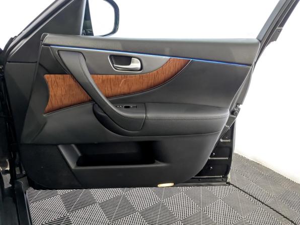 Infiniti QX70 с пробегом 2014 года, цена 2 390 000 рублей, 100310 км, внедорожник, Автокод Объявления