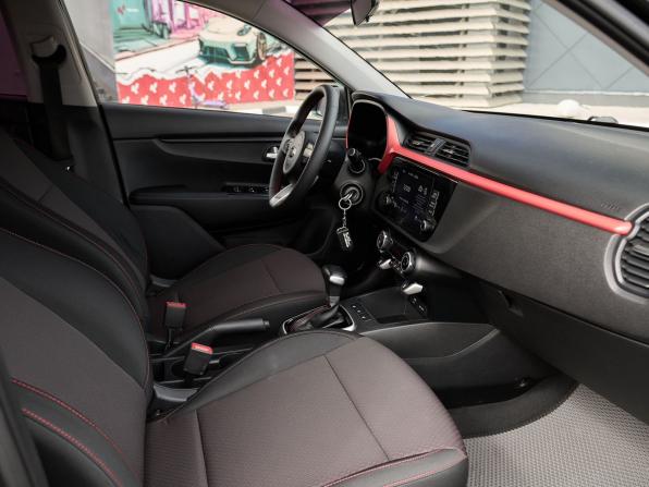 Kia Rio IV Рестайлинг с пробегом 2021 года, цена 1 400 000 рублей, 129502 км, седан, Автокод Объявления