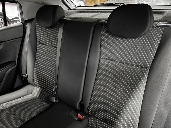 Kia Rio IV с пробегом 2018 года, цена 1 345 000 рублей, 183166 км, хэтчбек, Автокод Объявления