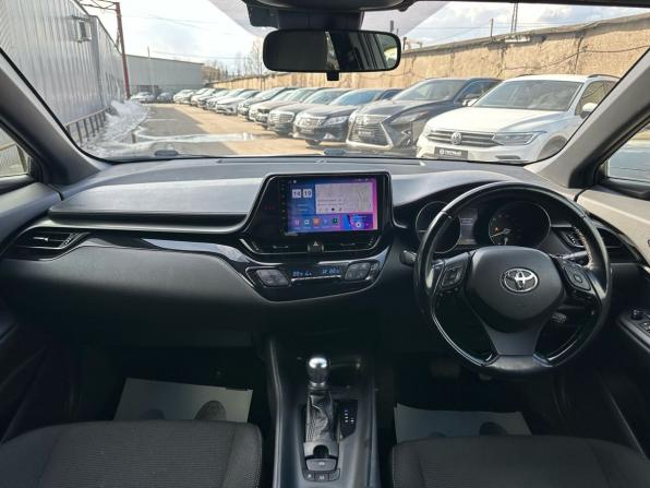 Toyota C-HR I с пробегом 2017 года, цена 1 600 000 рублей, 146248 км, внедорожник, Автокод Объявления