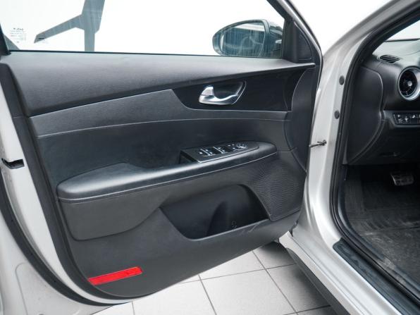 Kia Cerato IV с пробегом 2021 года, цена 1 779 000 рублей, 142211 км, седан, Автокод Объявления