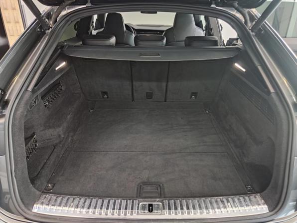Audi Q8 I (4M) с пробегом 2020 года, цена 5 500 000 рублей, 75043 км, внедорожник, Автокод Объявления