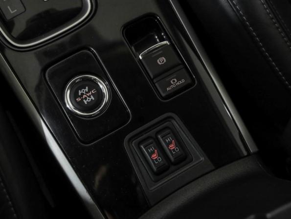 Mitsubishi Outlander III Рестайлинг 3 с пробегом 2020 года, цена 2 049 000 рублей, 197340 км, внедорожник, Автокод Объявления