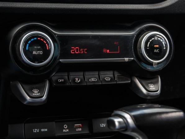 Kia Rio IV с пробегом 2019 года, цена 1 370 000 рублей, 152702 км, седан, Автокод Объявления
