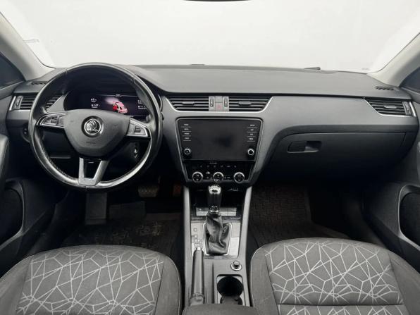 Skoda Octavia III (A7) Рестайлинг с пробегом 2018 года, цена 1 579 000 рублей, 162364 км, лифтбек, Автокод Объявления
