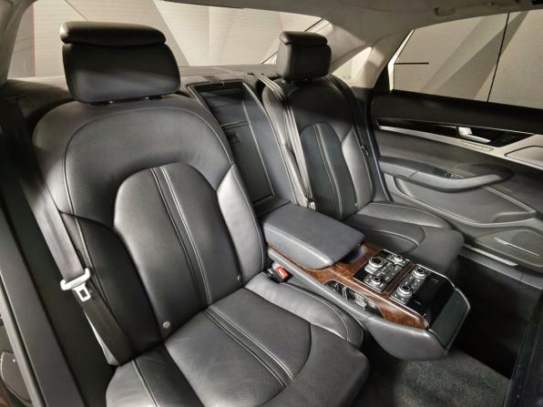 Audi A8 III (D4) Рестайлинг с пробегом 2015 года, цена 2 921 000 рублей, 100117 км, седан, Автокод Объявления